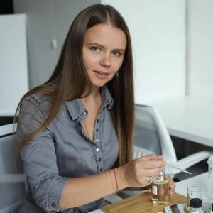 Polina Kazakova